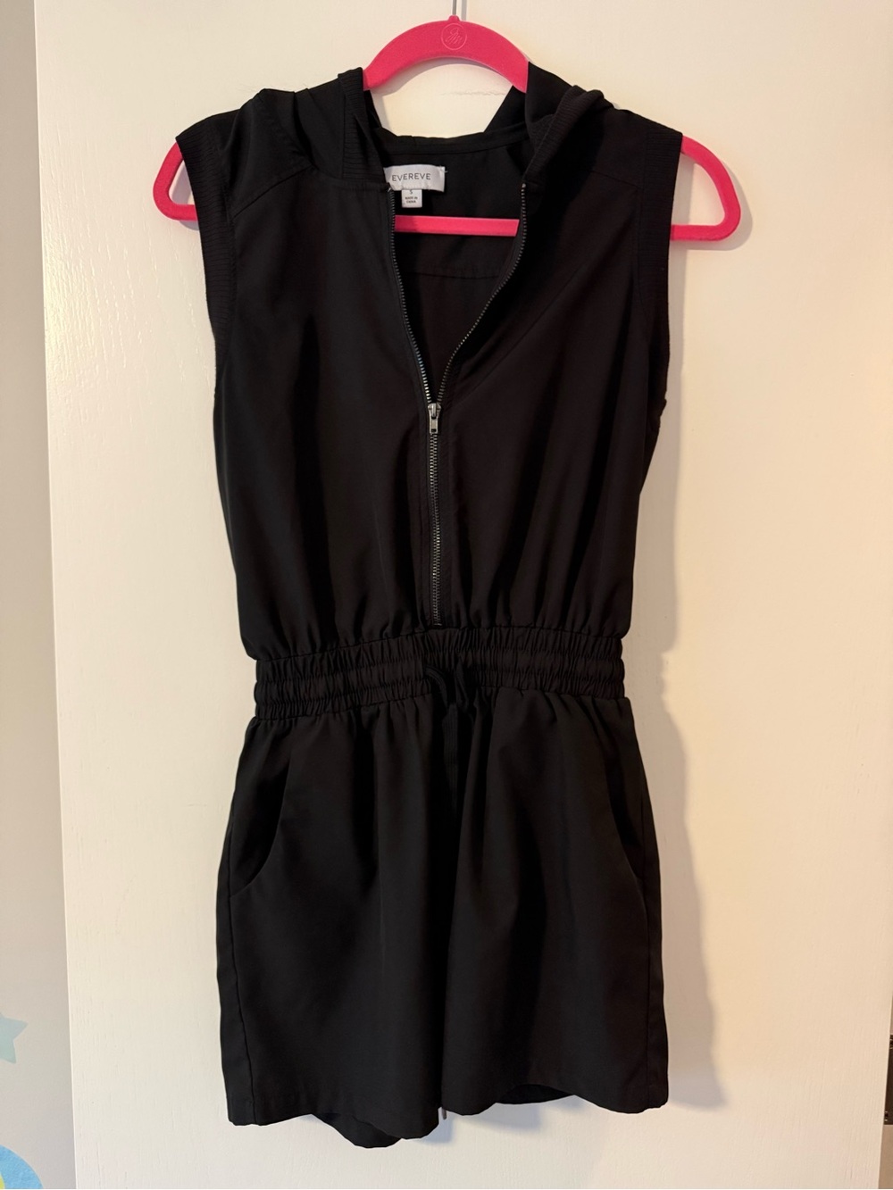 Evereve sleeveless hooded Romper